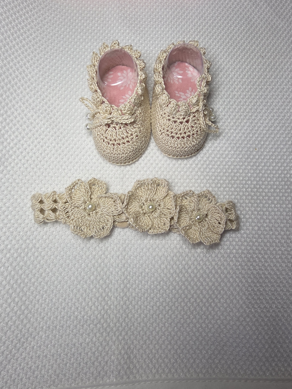 Handmade  Crochet Baby Booties with Floral Headband Set Pink,red,cream,white
